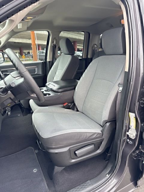 Used 2024 RAM 1500 Classic SLT AWD/4WD image 16