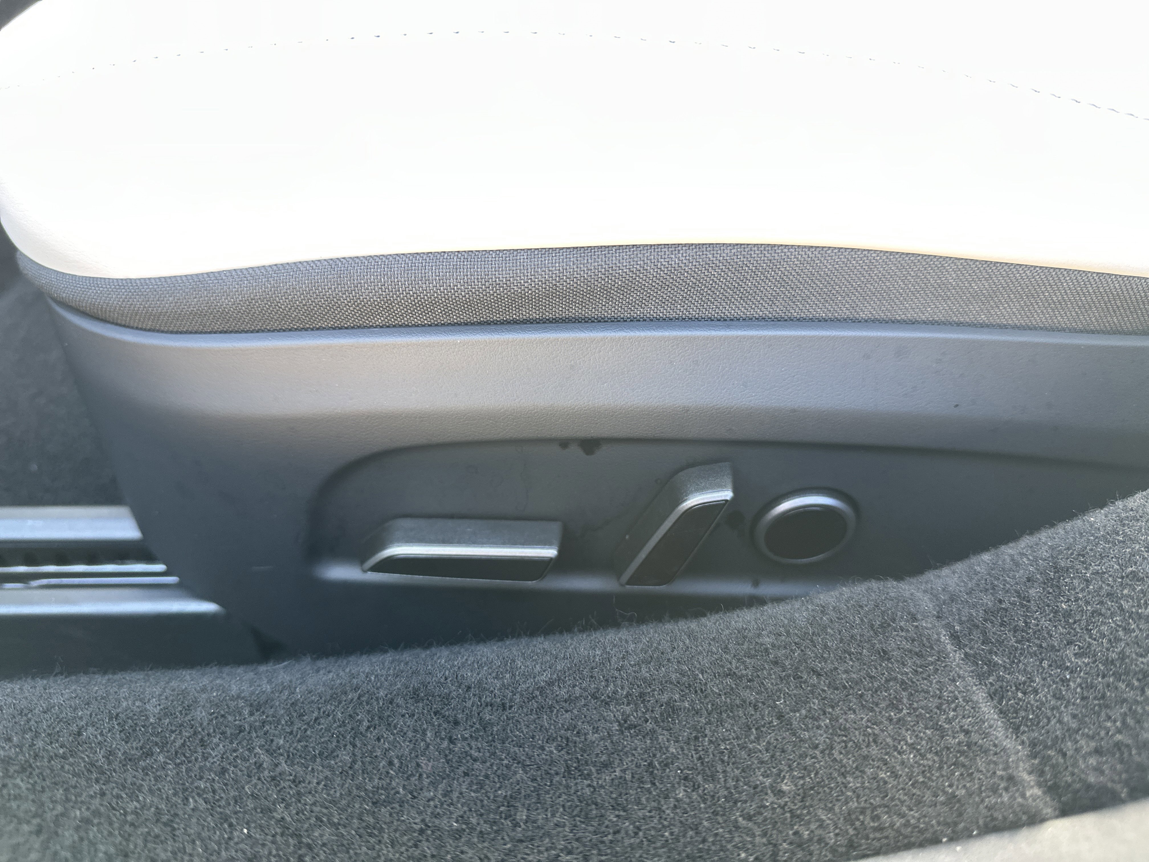 Used 2025 Tesla Model 3 Long Range image 12