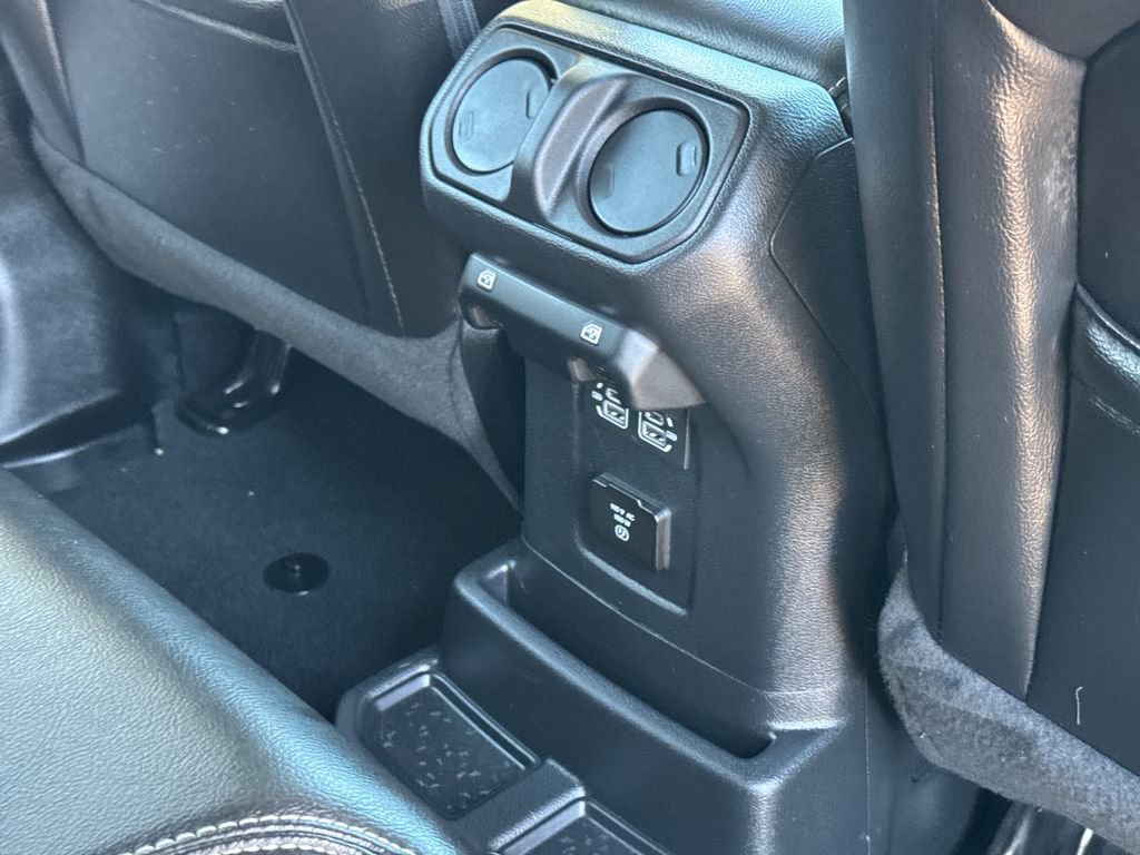 Certified 2023 Jeep Wrangler Unlimited Sahara image 19