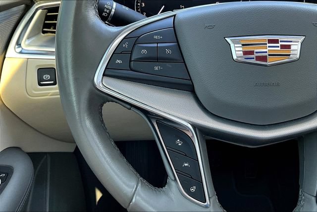 Used 2021 Cadillac XT5 Premium Luxury AWD/4WD image 11