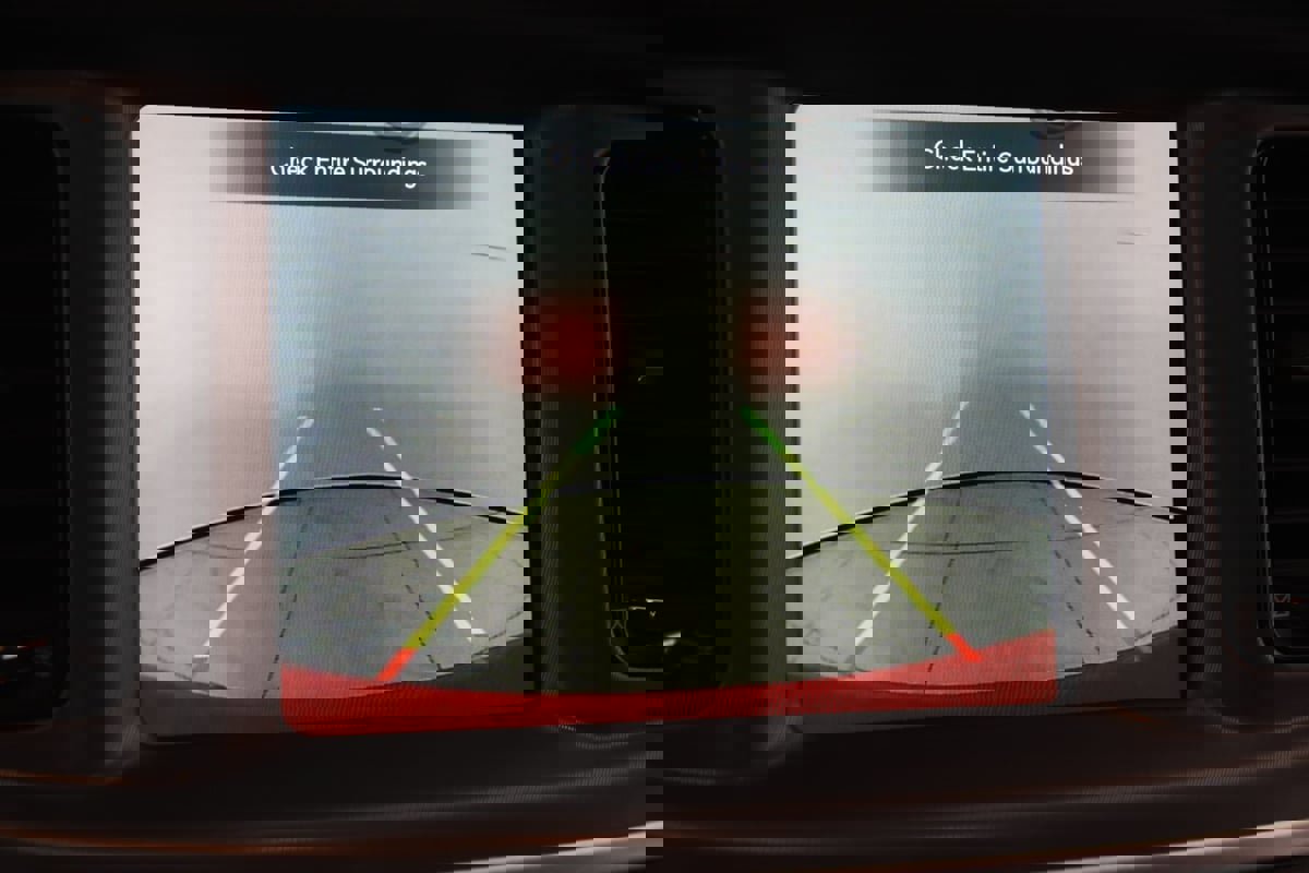 Used 2022 Dodge Charger R/T w/ Harman/Kardon Audio Group image 9