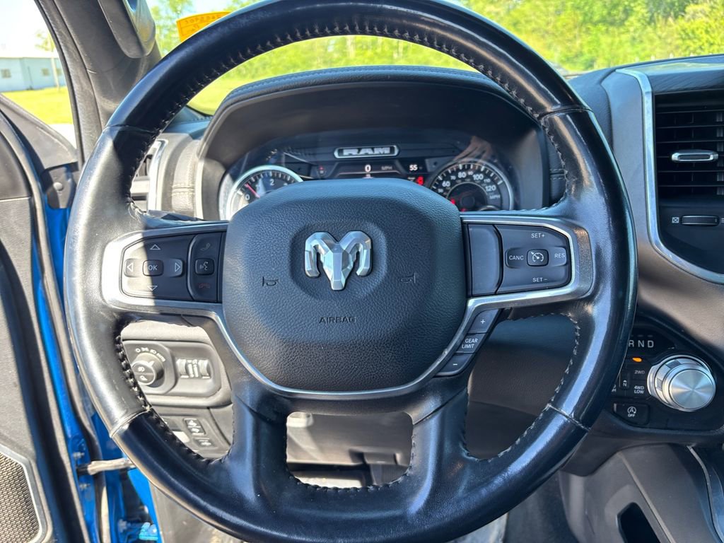 Used 2012 Dodge Grand Caravan SXT FWD image 33