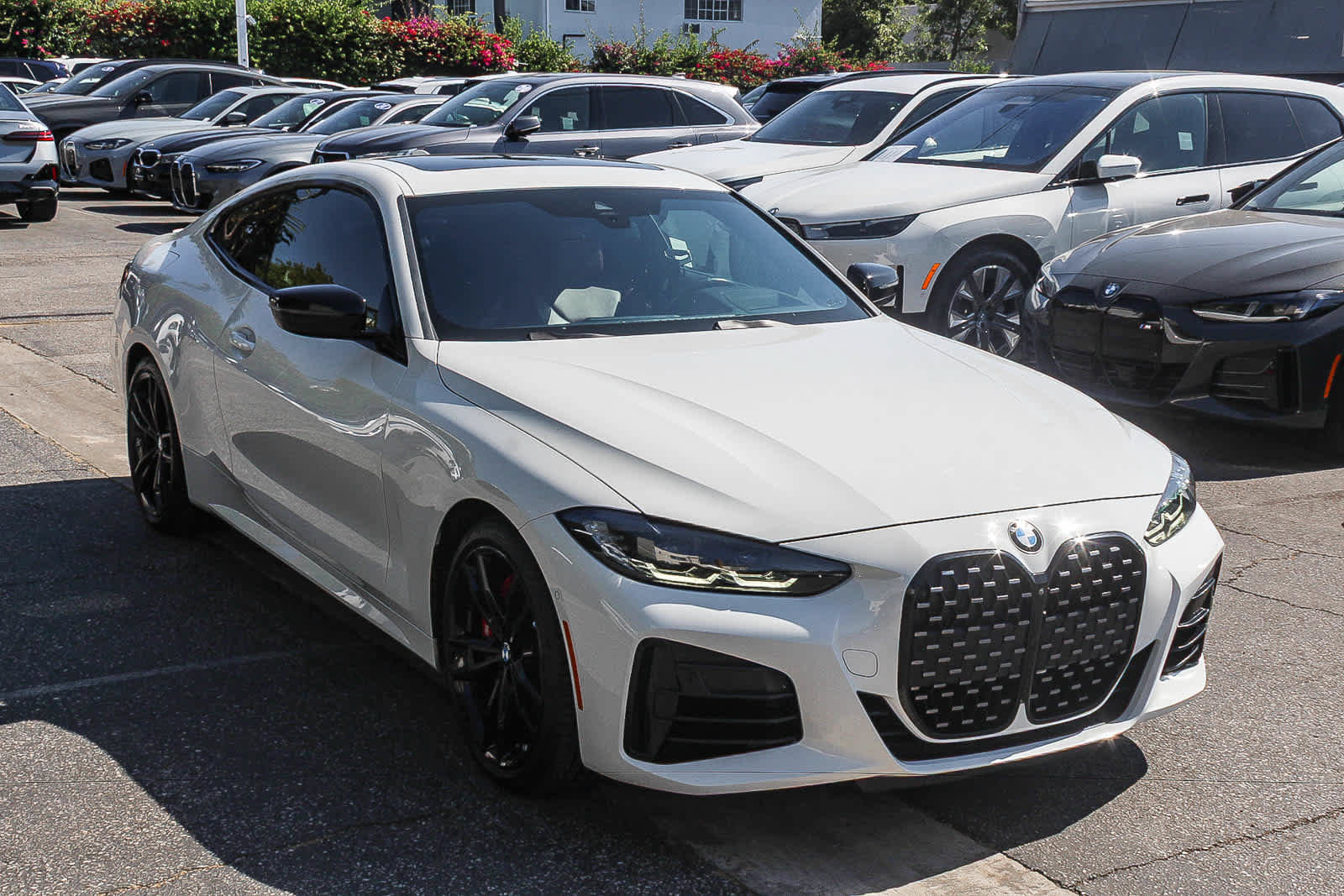 Used 2022 BMW M440i Coupe w/ Premium Package RWD image 3
