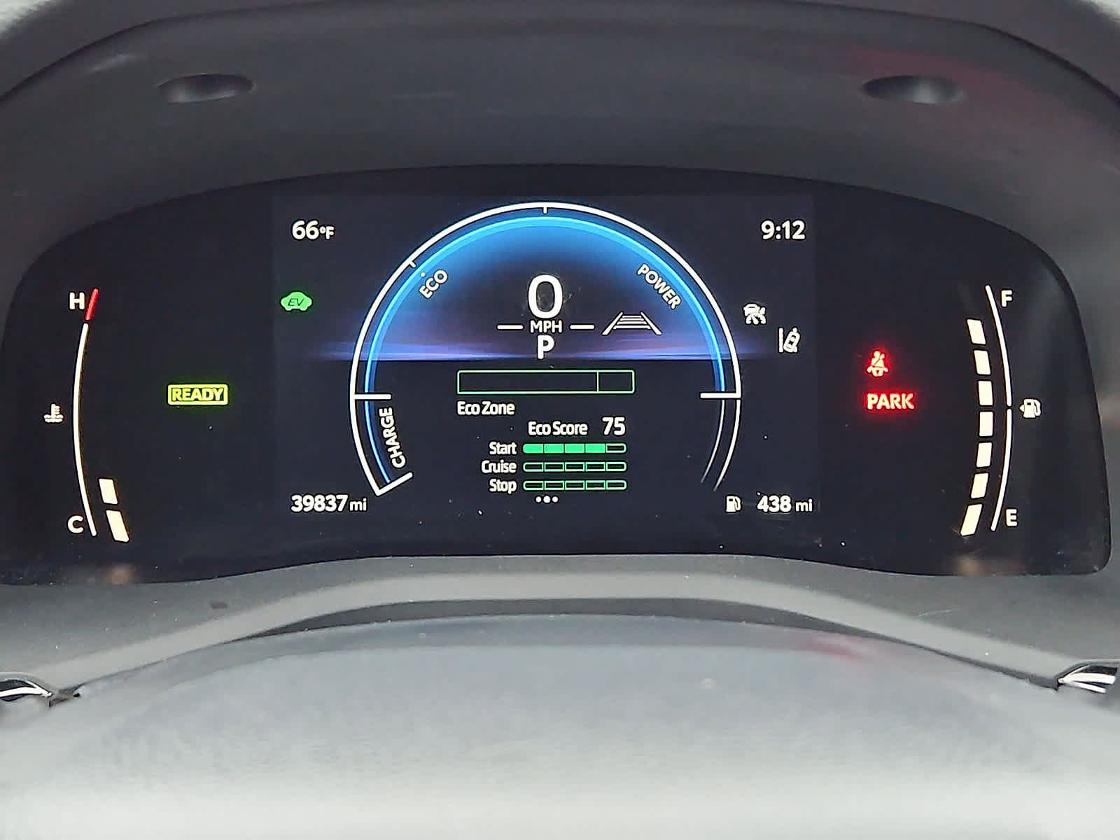 Used 2025 Toyota Camry LE FWD image 17