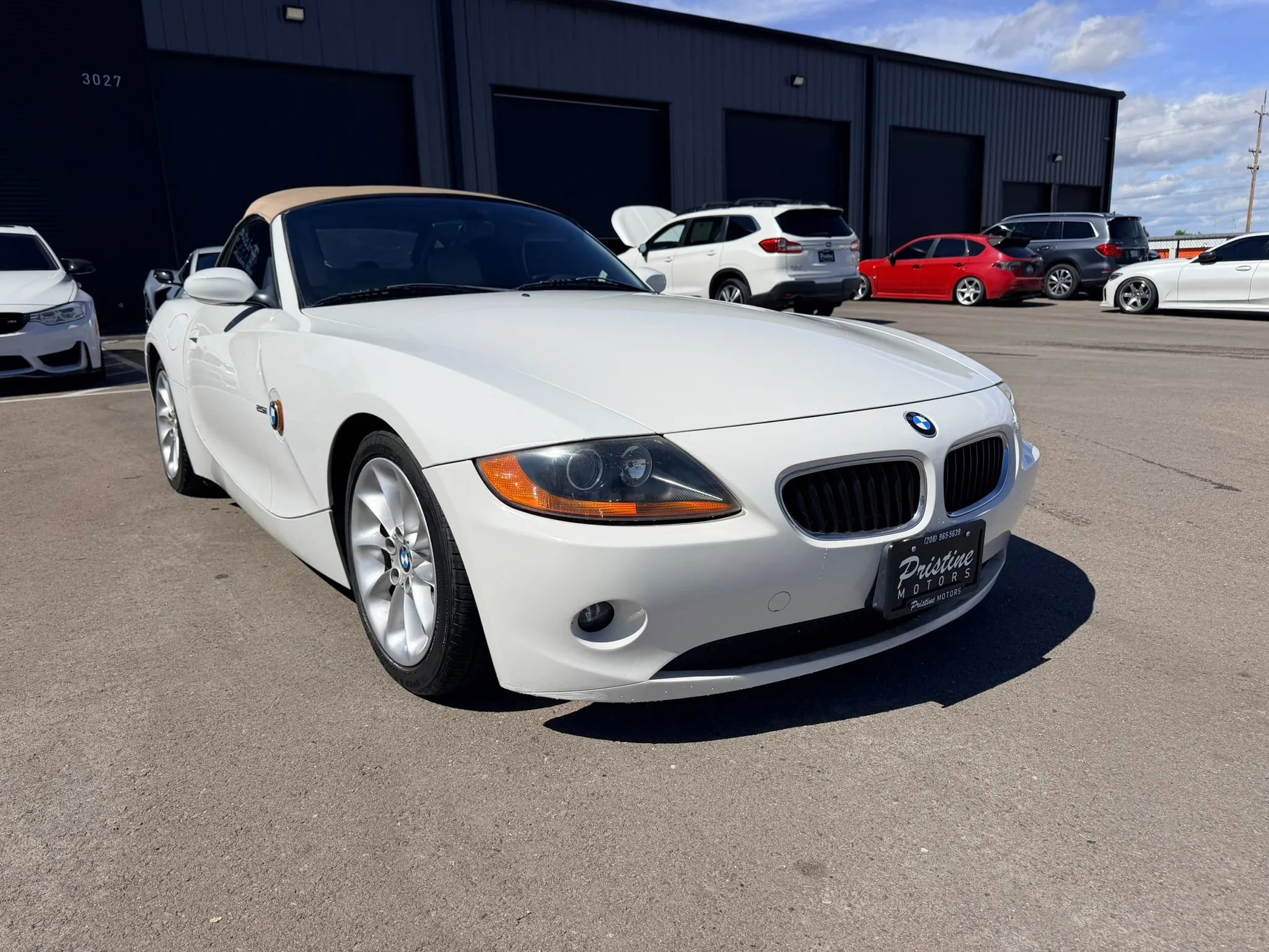 Used 2003 BMW Z4 2.5i RWD image 3