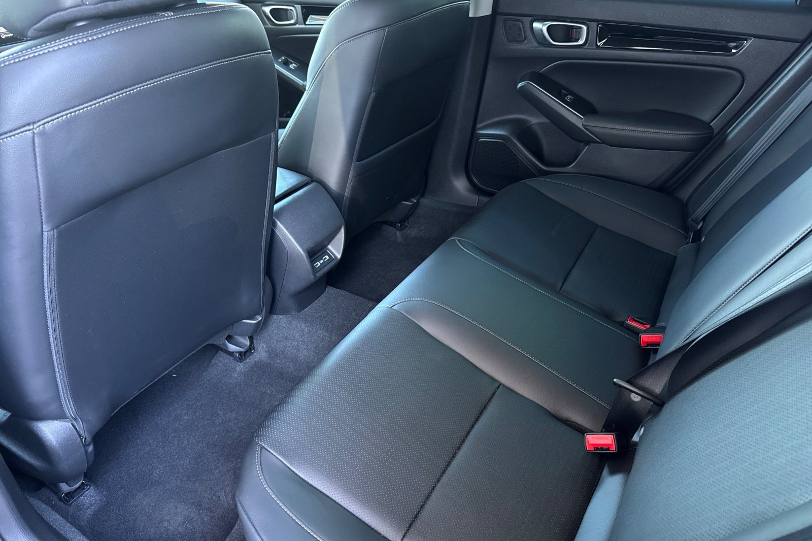 Used 2024 Honda Civic Touring image 27