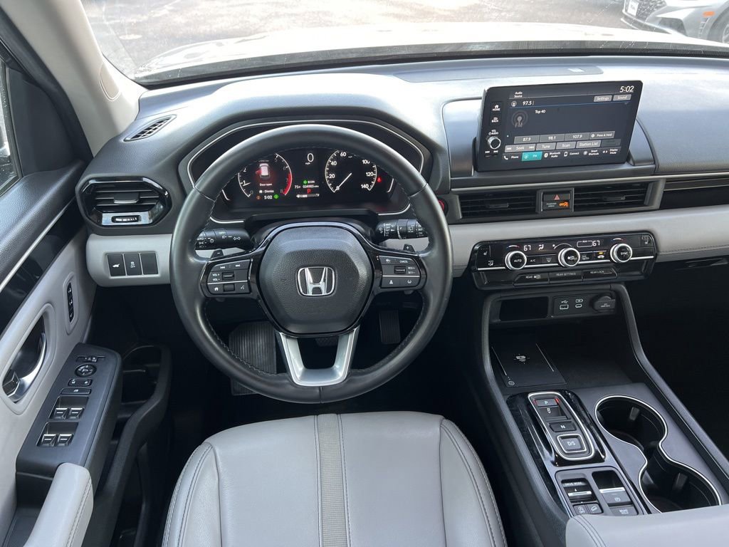 Used 2025 Honda Pilot EX-L image 21