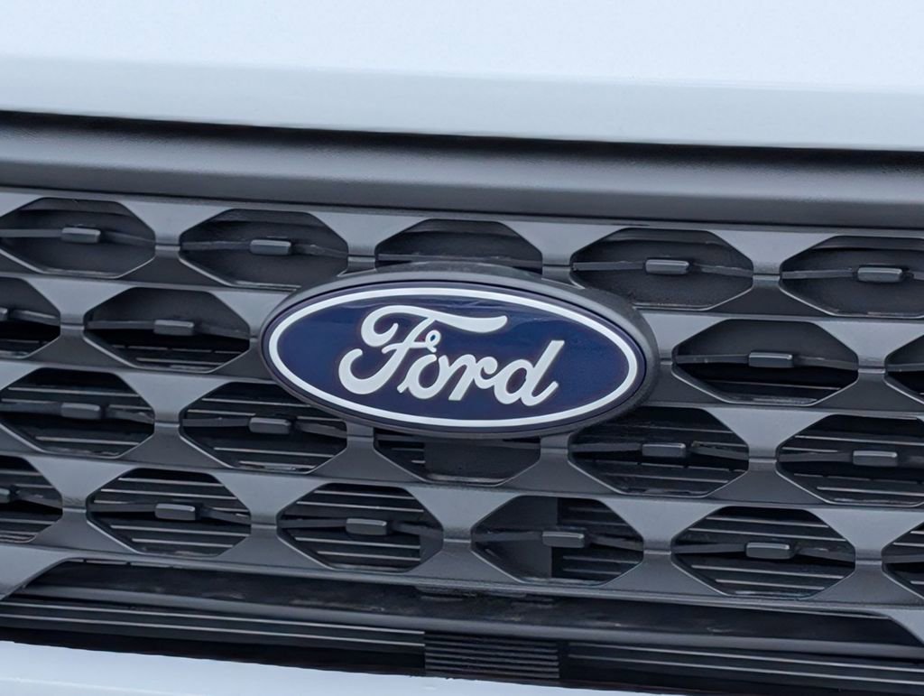 New 2026 Ford Maverick XL w/ Equipment Group 101A image 11