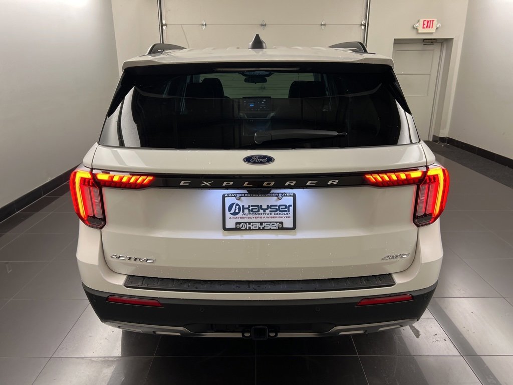 New 2025 Ford Explorer Active w/ Active Comfort Package image 5