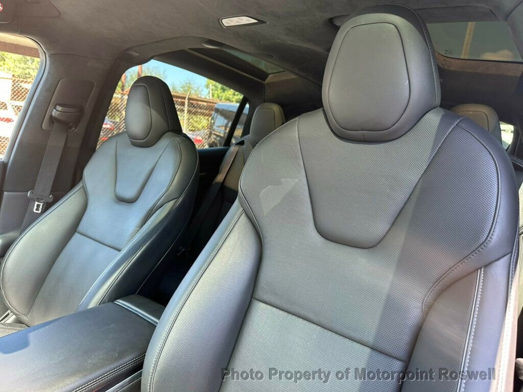 Used 2024 Tesla Model X Plaid image 9