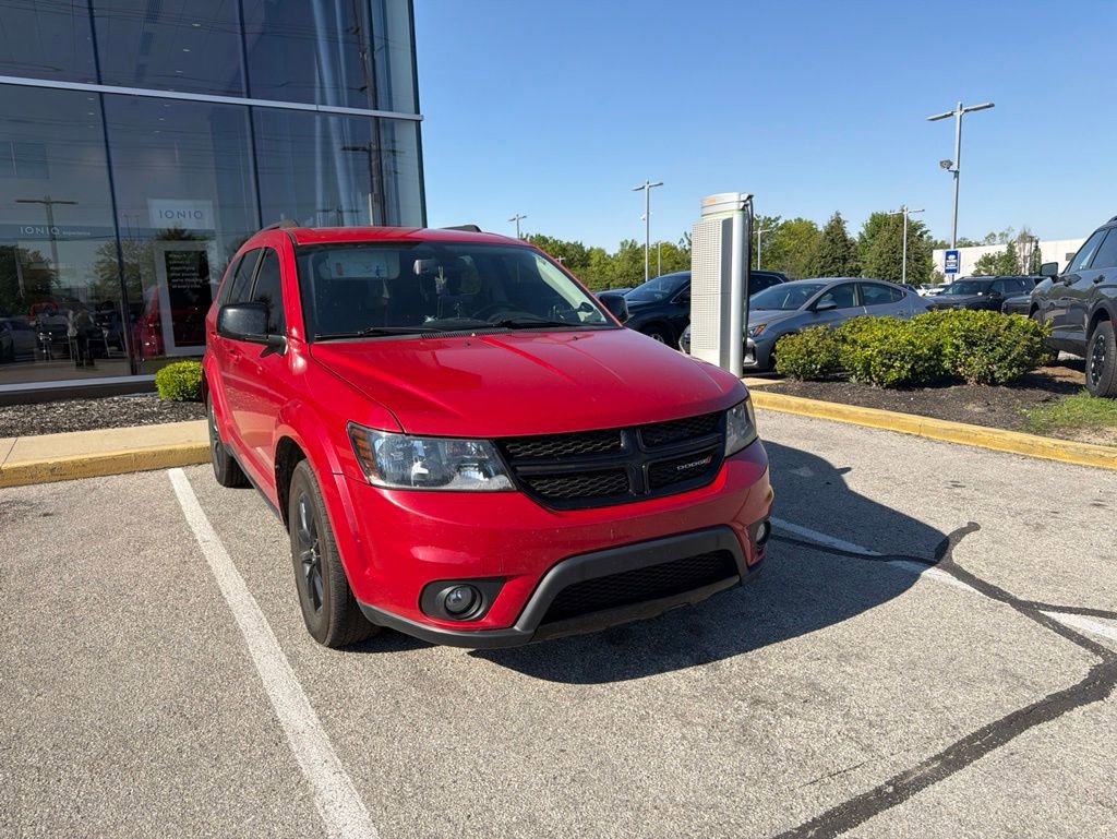 Used 2019 Dodge Journey SE w/ Premium Group AWD/4WD image 2
