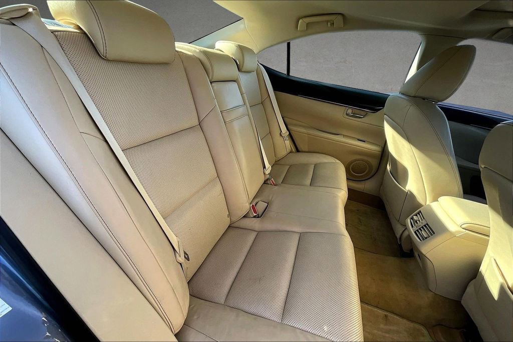 Used 2013 Lexus ES 350 image 27