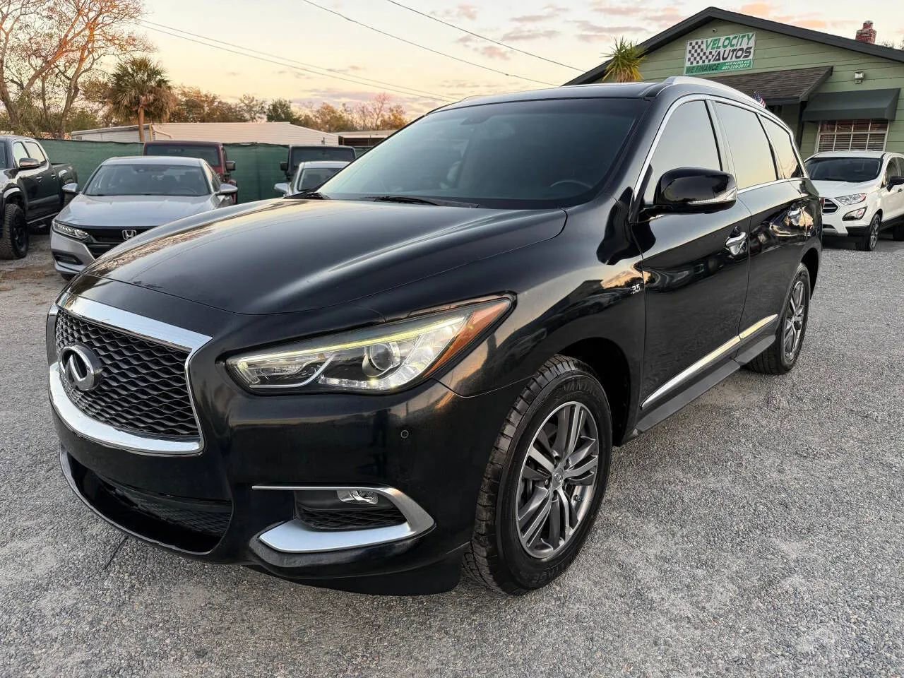 Used 2016 INFINITI QX60 3.5 Sport Utility 4D w/ Premium Plus Package image 1