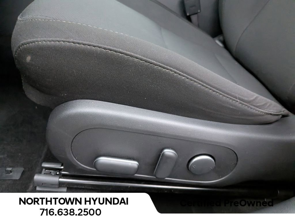 Certified 2024 Hyundai Kona SEL image 32