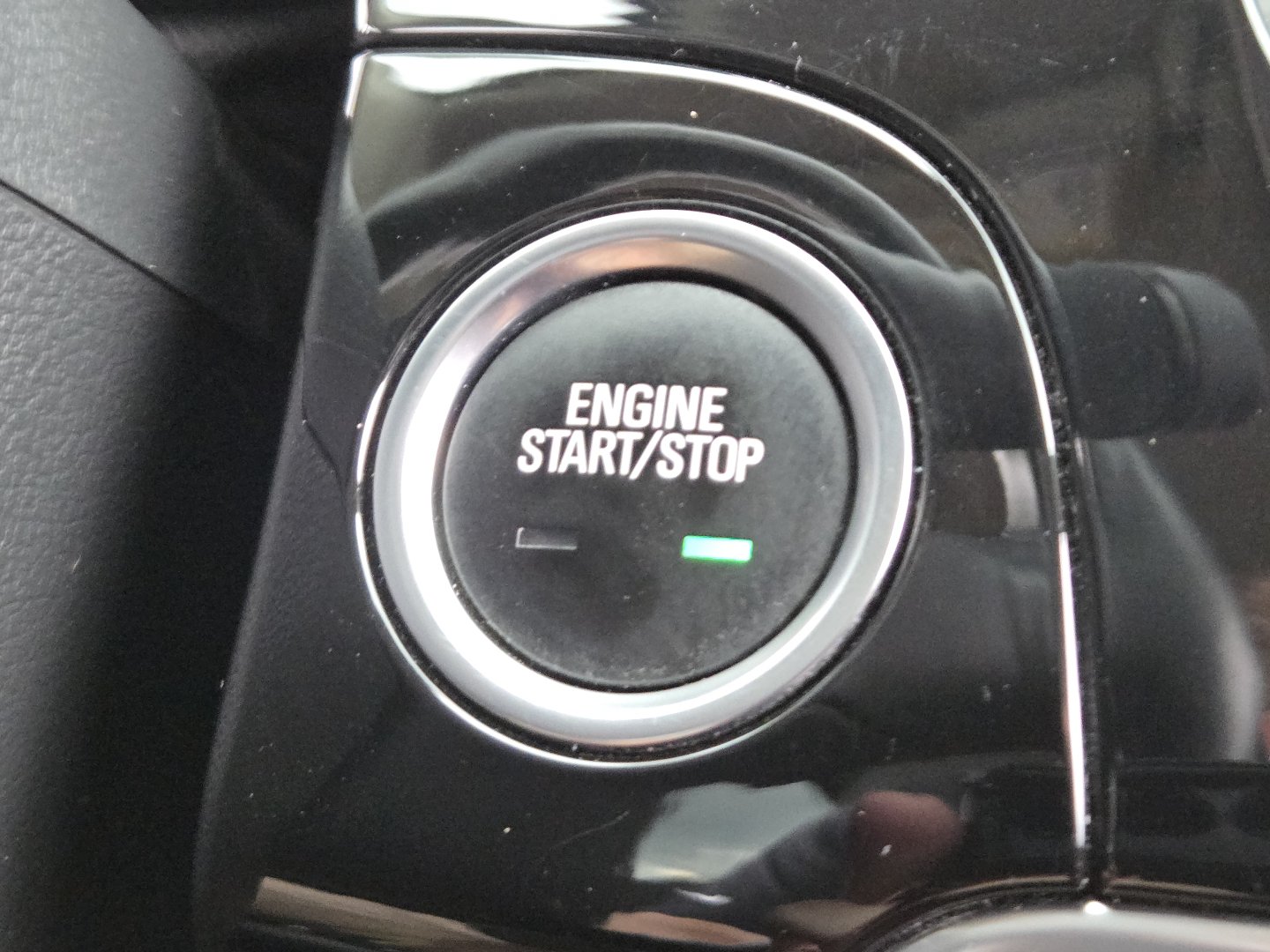 Used 2017 Buick Encore Essence FWD image 30