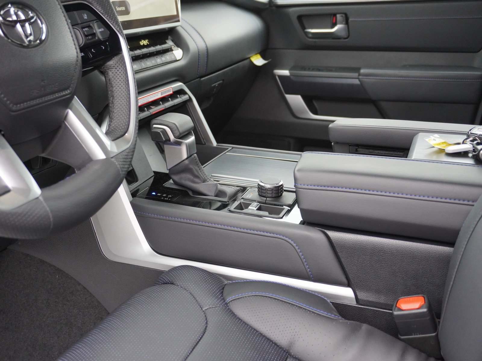 Used 2025 Toyota Tundra Platinum image 25