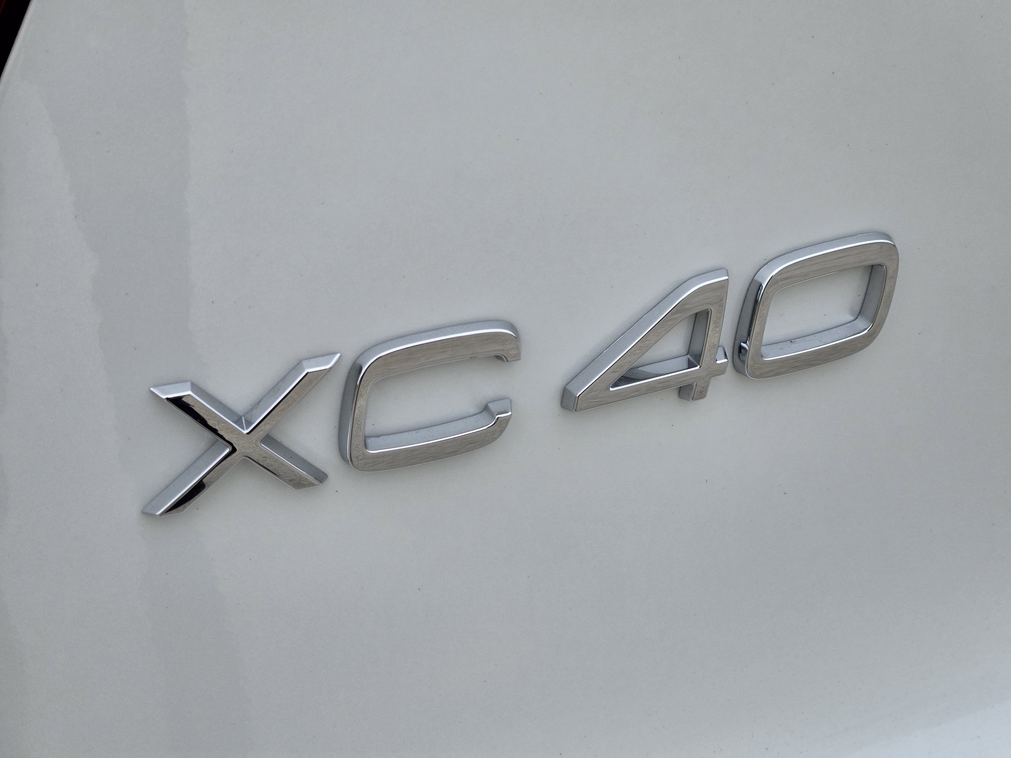 Used 2026 Volvo XC40 B5 Plus w/ Protection Package Premier AWD/4WD image 14