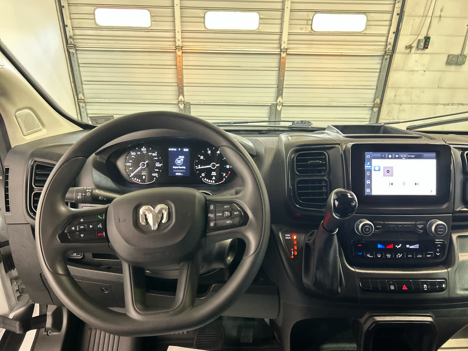 Used 2025 RAM ProMaster 3500 w/ Convenience Group FWD image 9