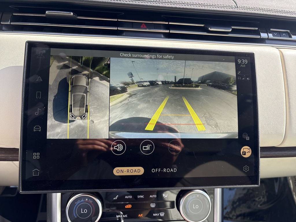 Certified 2023 Land Rover Range Rover SE AWD/4WD image 25