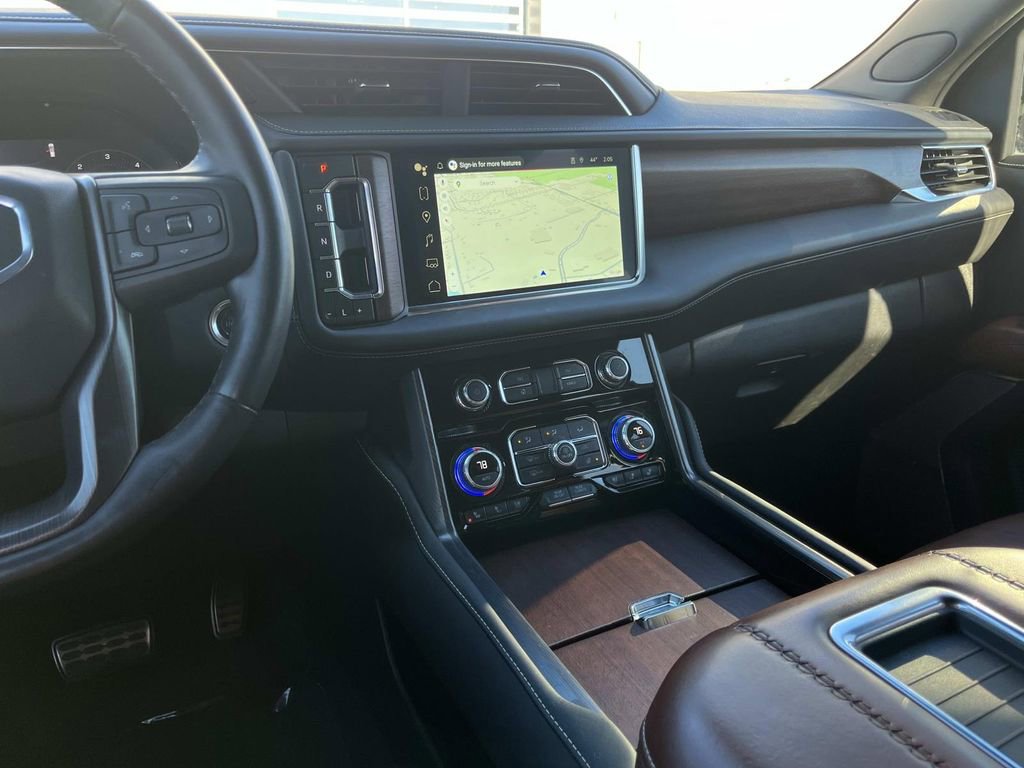 Used 2024 GMC Yukon XL Denali Ultimate image 16