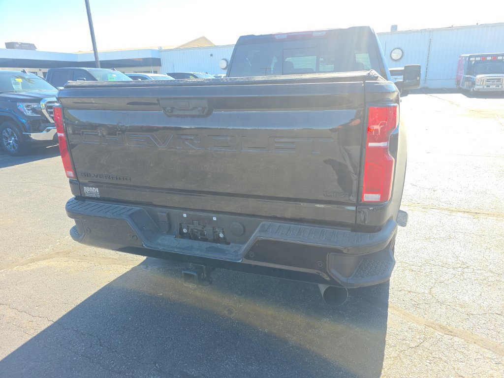 Used 2026 Chevrolet Silverado 2500 LTZ w/ LTZ Plus Package AWD/4WD image 7