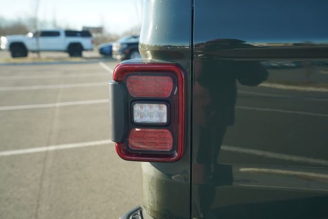 Used 2021 Jeep Gladiator Overland w/ LED Lighting Group image 40