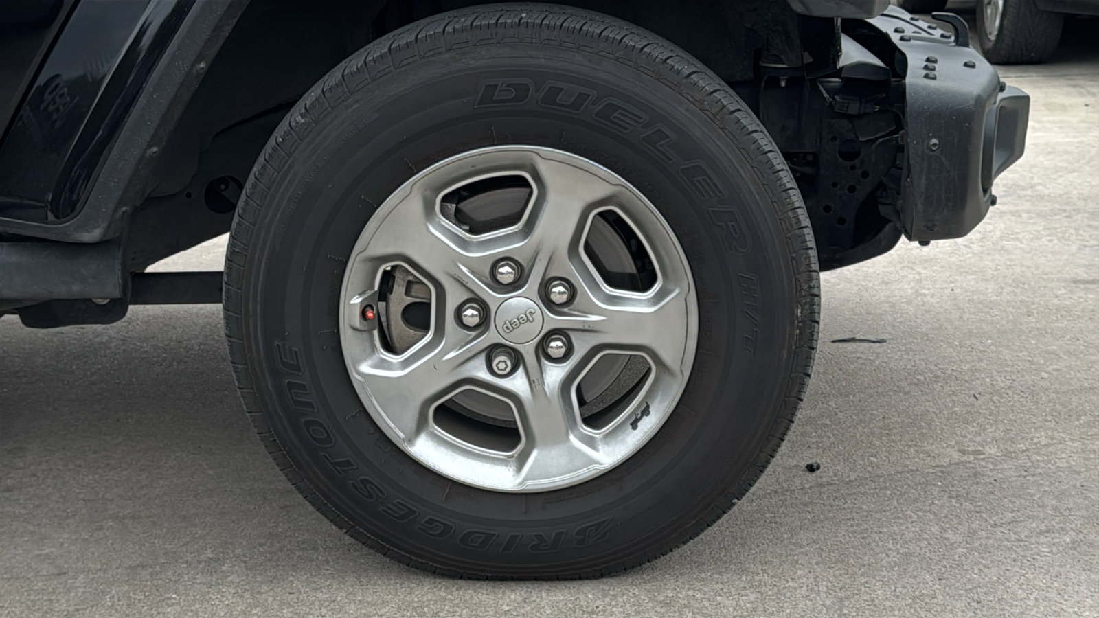 Used 2021 Jeep Gladiator Sport image 33