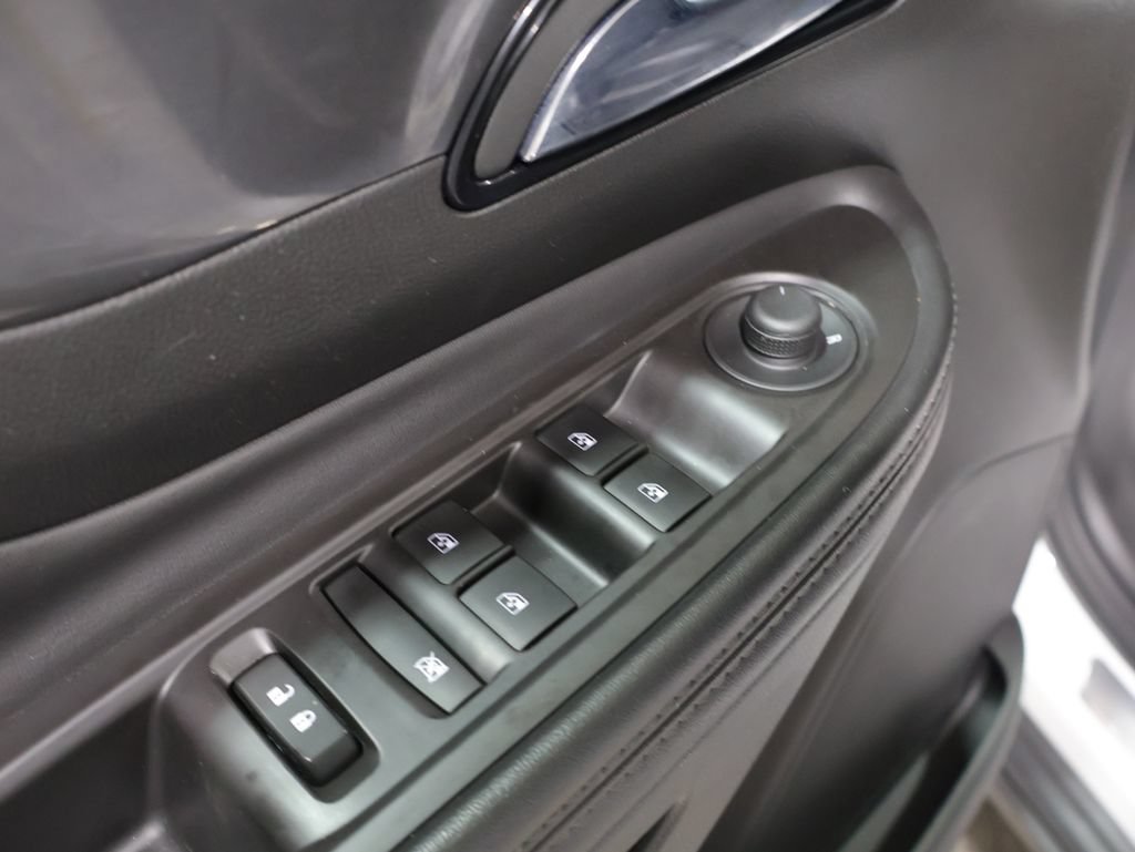 Used 2022 Buick Encore Preferred w/ Safety Package AWD/4WD image 13