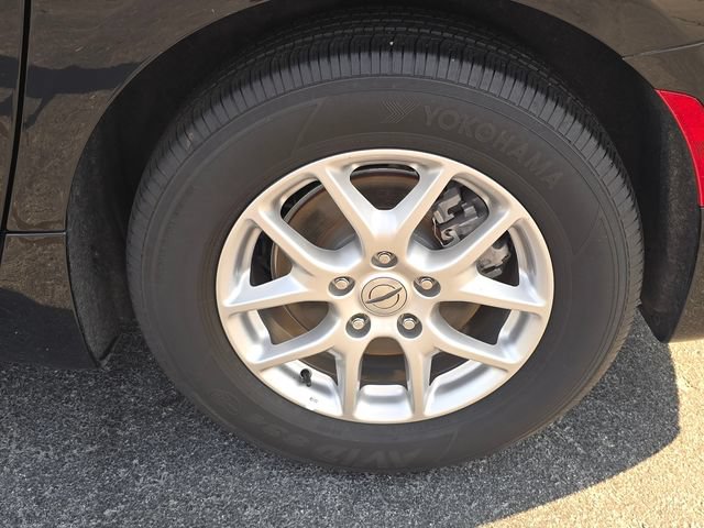 Used 2024 Chrysler Pacifica Touring-L FWD image 15