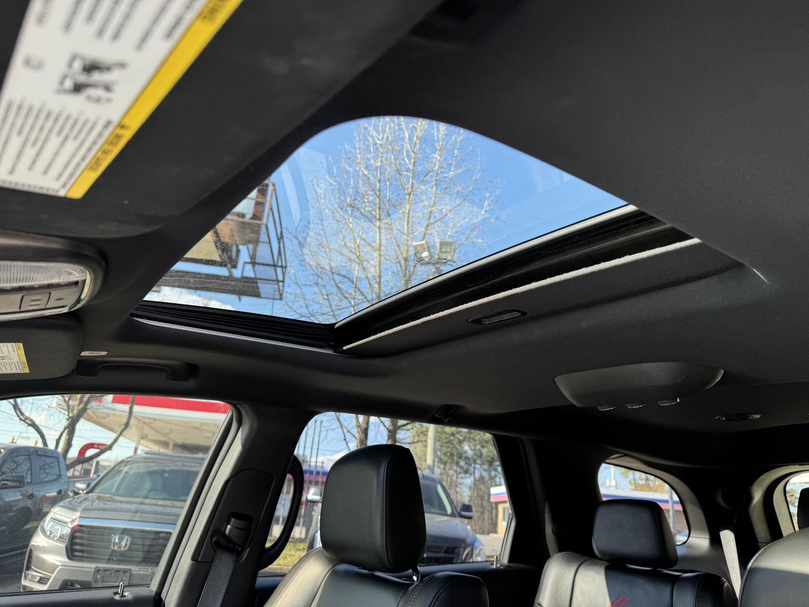 Used 2021 Dodge Durango R/T w/ Blacktop Package image 5