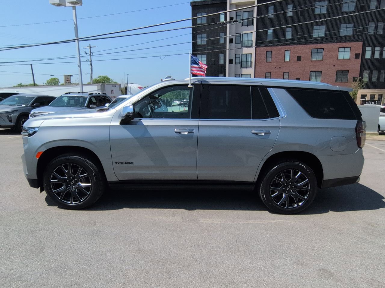 Used 2023 Chevrolet Tahoe Premier AWD/4WD image 5