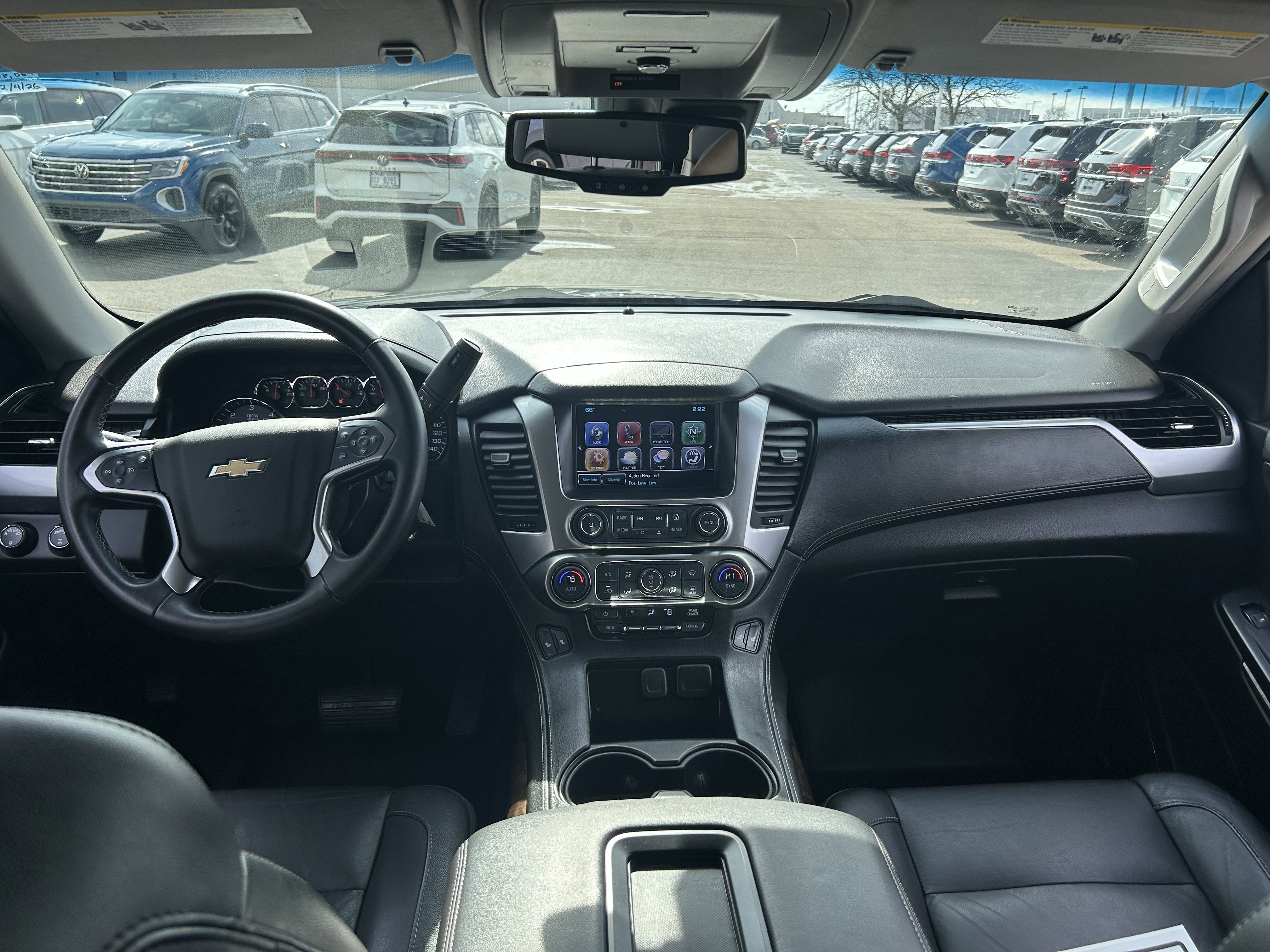 Used 2017 Chevrolet Suburban LT image 9