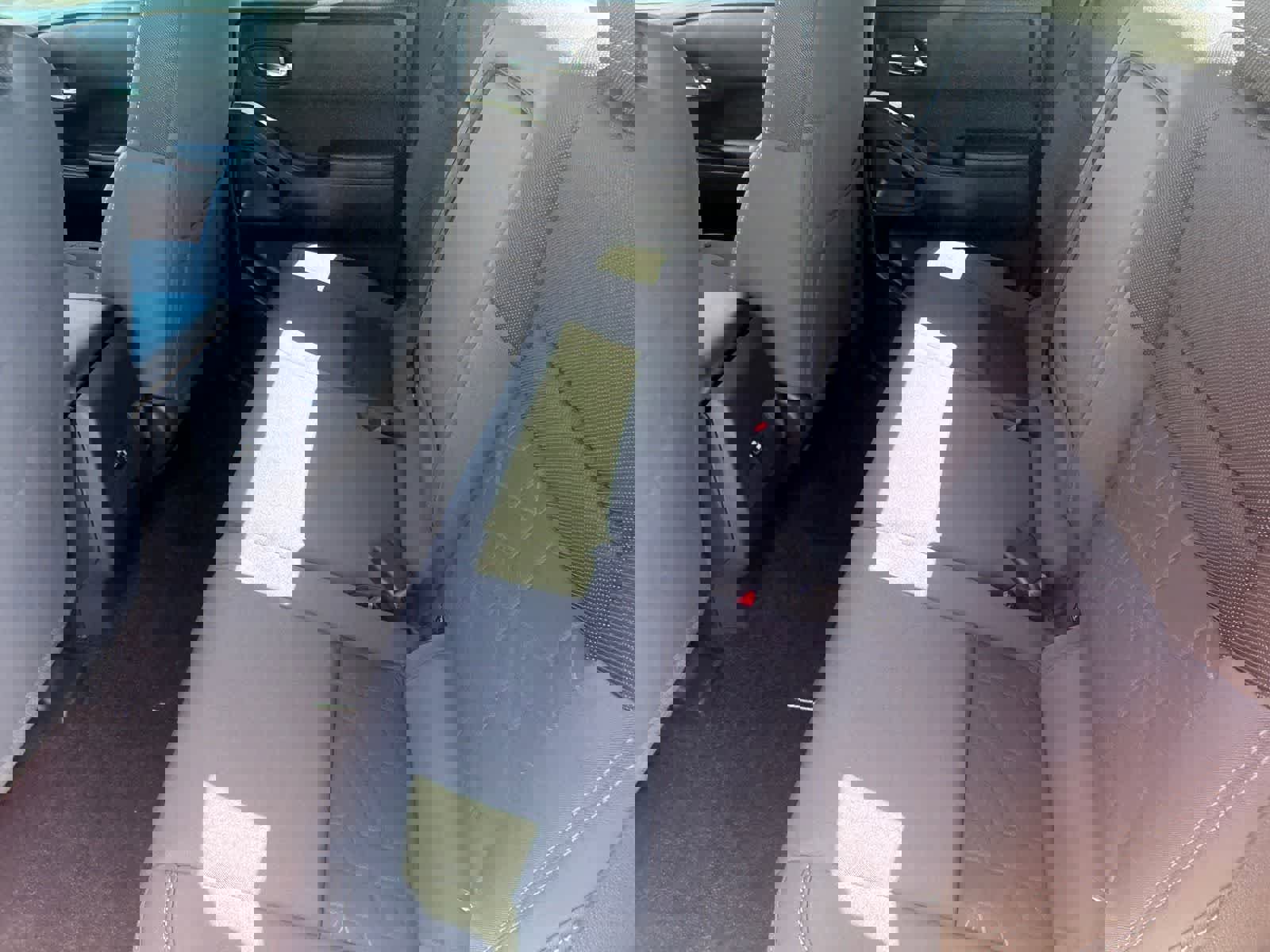 Certified 2025 Nissan Frontier SV image 12