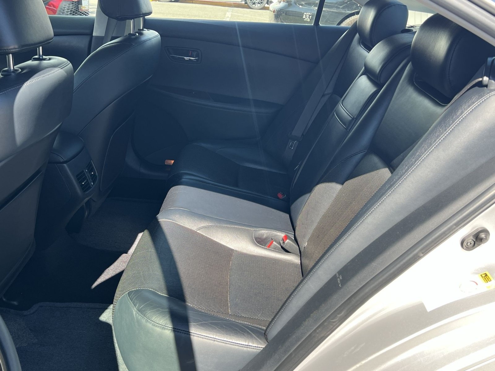 Used 2010 Lexus ES 350 w/ Preferred Accessory Package FWD image 22