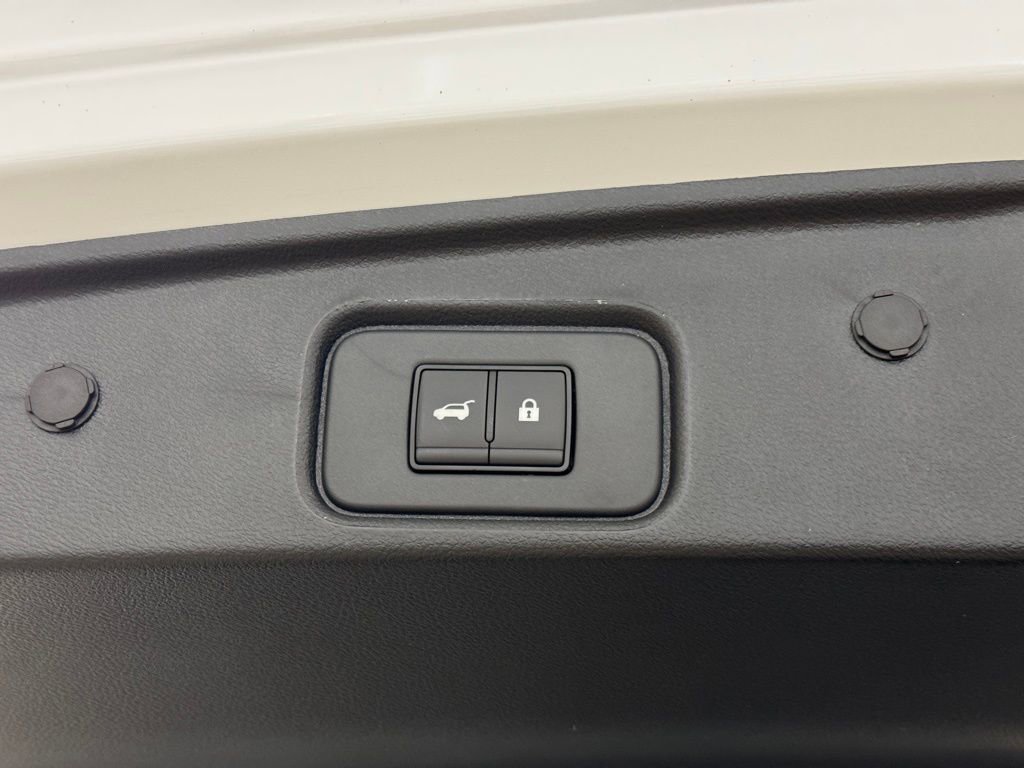 New 2026 Nissan Pathfinder SL image 23