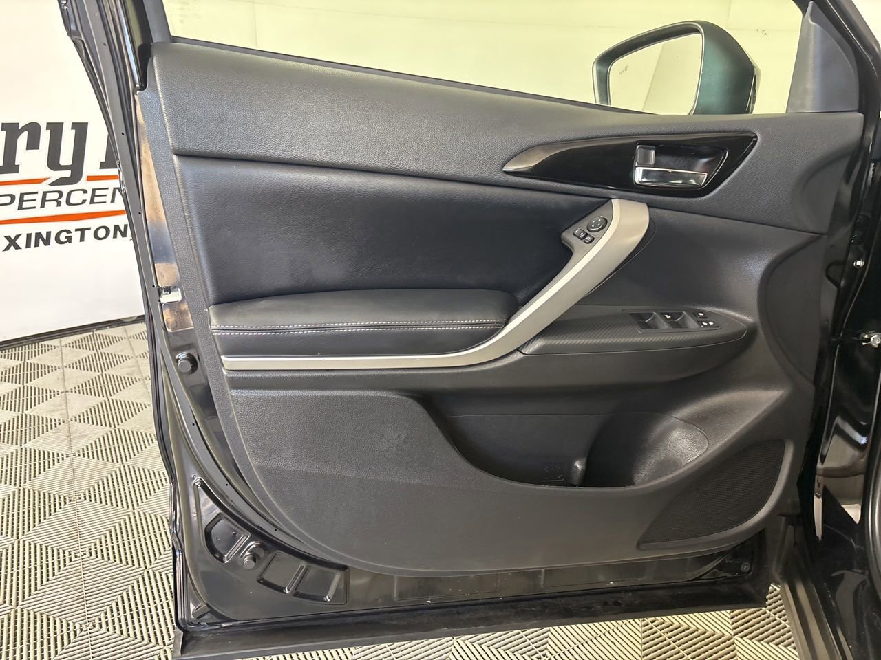 Used 2025 Mitsubishi Eclipse Cross SE AWD/4WD image 7