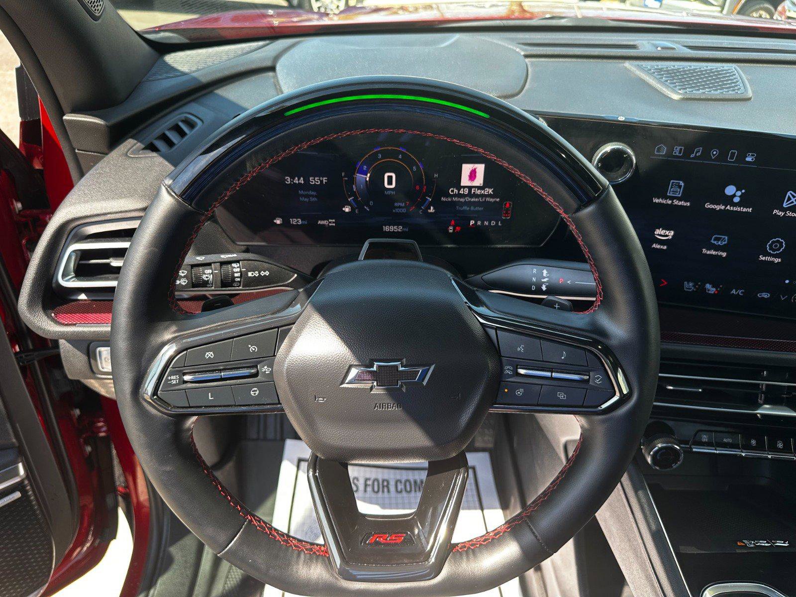 Used 2024 Chevrolet Traverse RS w/ LPO, Floor Liner Package image 12