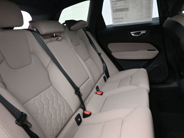 New 2026 Volvo XC60 B5 Plus w/ Protection Package Premier image 34