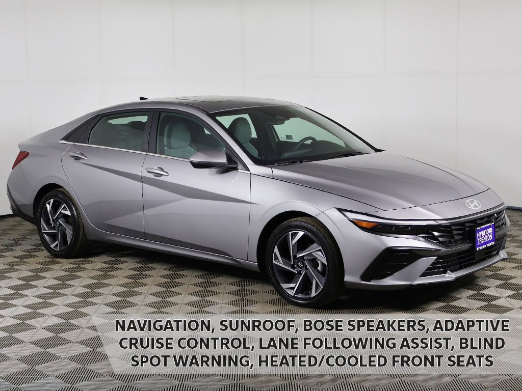 Used 2025 Hyundai Elantra Limited