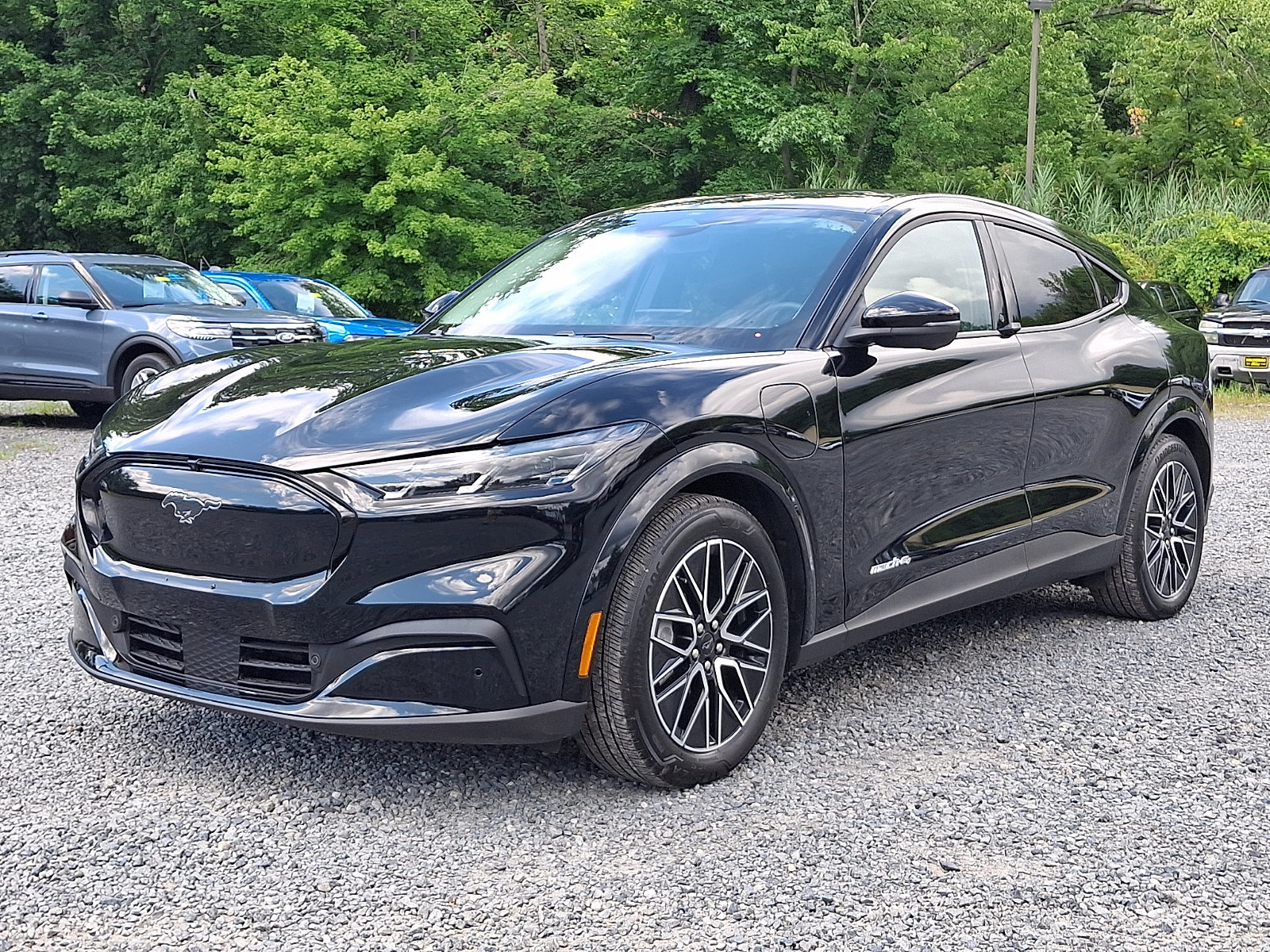 Used 2025 Ford Mustang Mach-E Premium AWD/4WD image 3