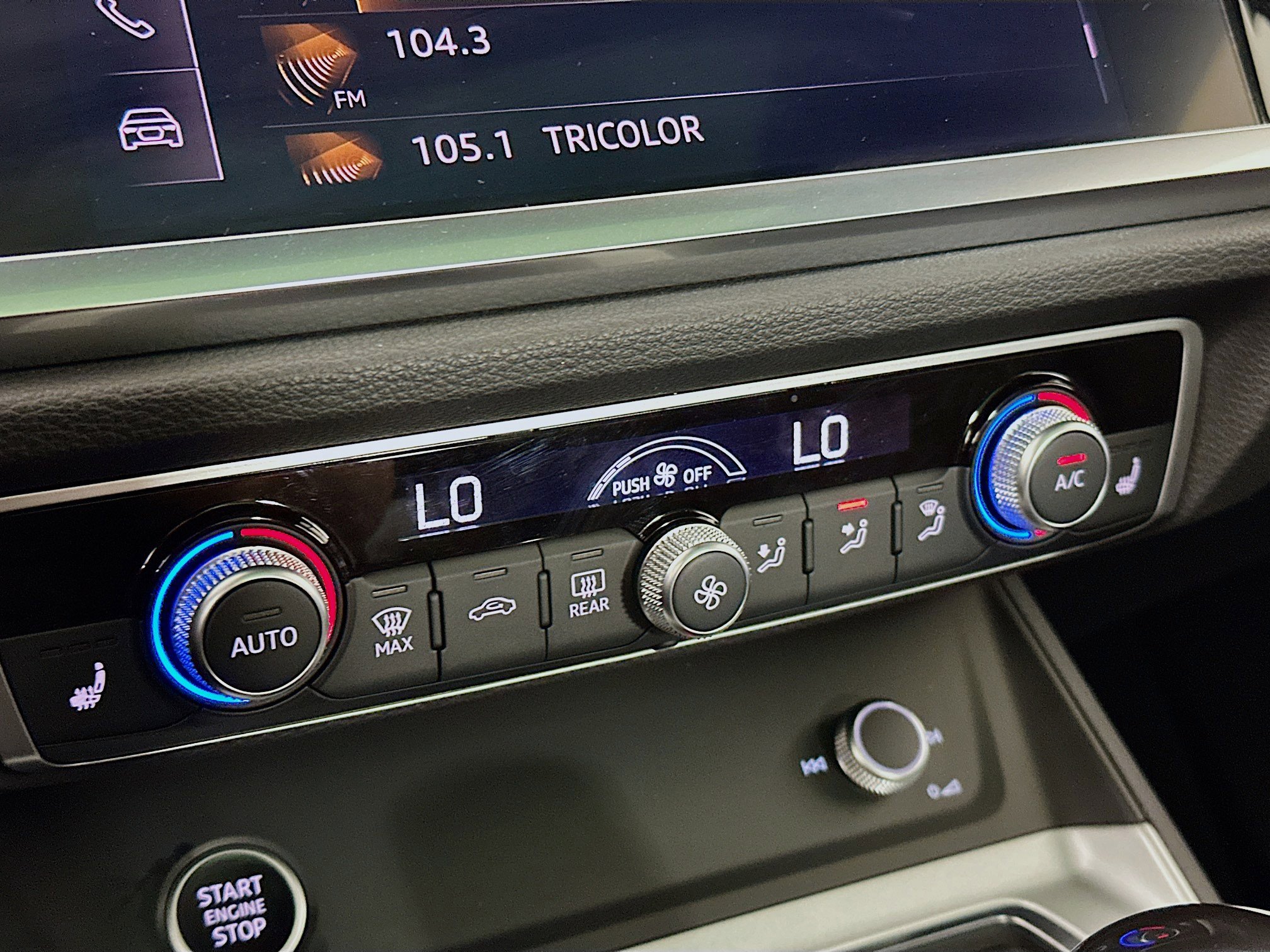 Used 2021 Audi Q3 2.0T Premium w/ Convenience Package image 23