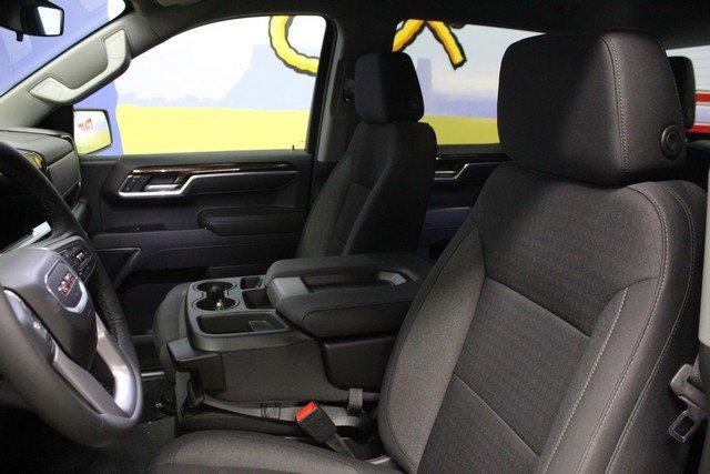 New 2026 GMC Sierra 1500 Elevation image 18