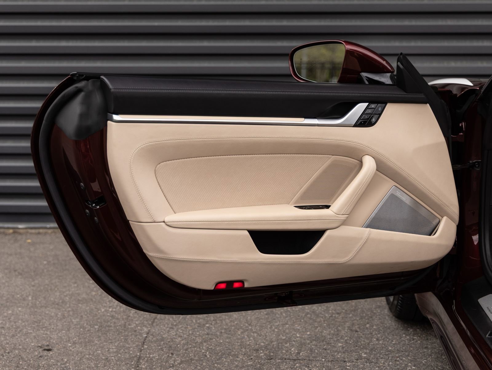 Certified 2021 Porsche 911 Targa 4S Heritage Design image 21