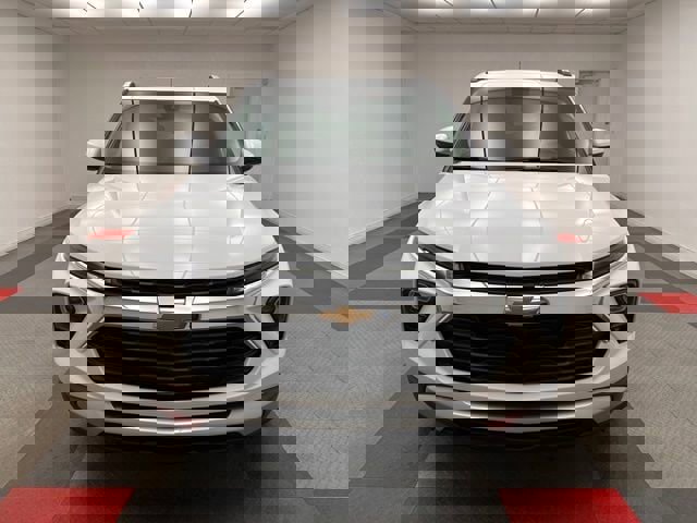 New 2026 Chevrolet TrailBlazer LT w/ Driver Confidence Package image 2