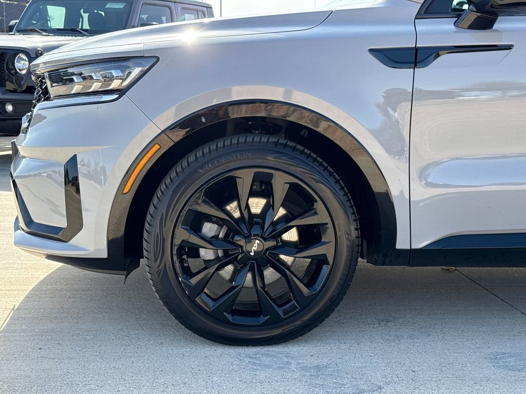 Used 2023 Kia Sorento SX FWD image 5