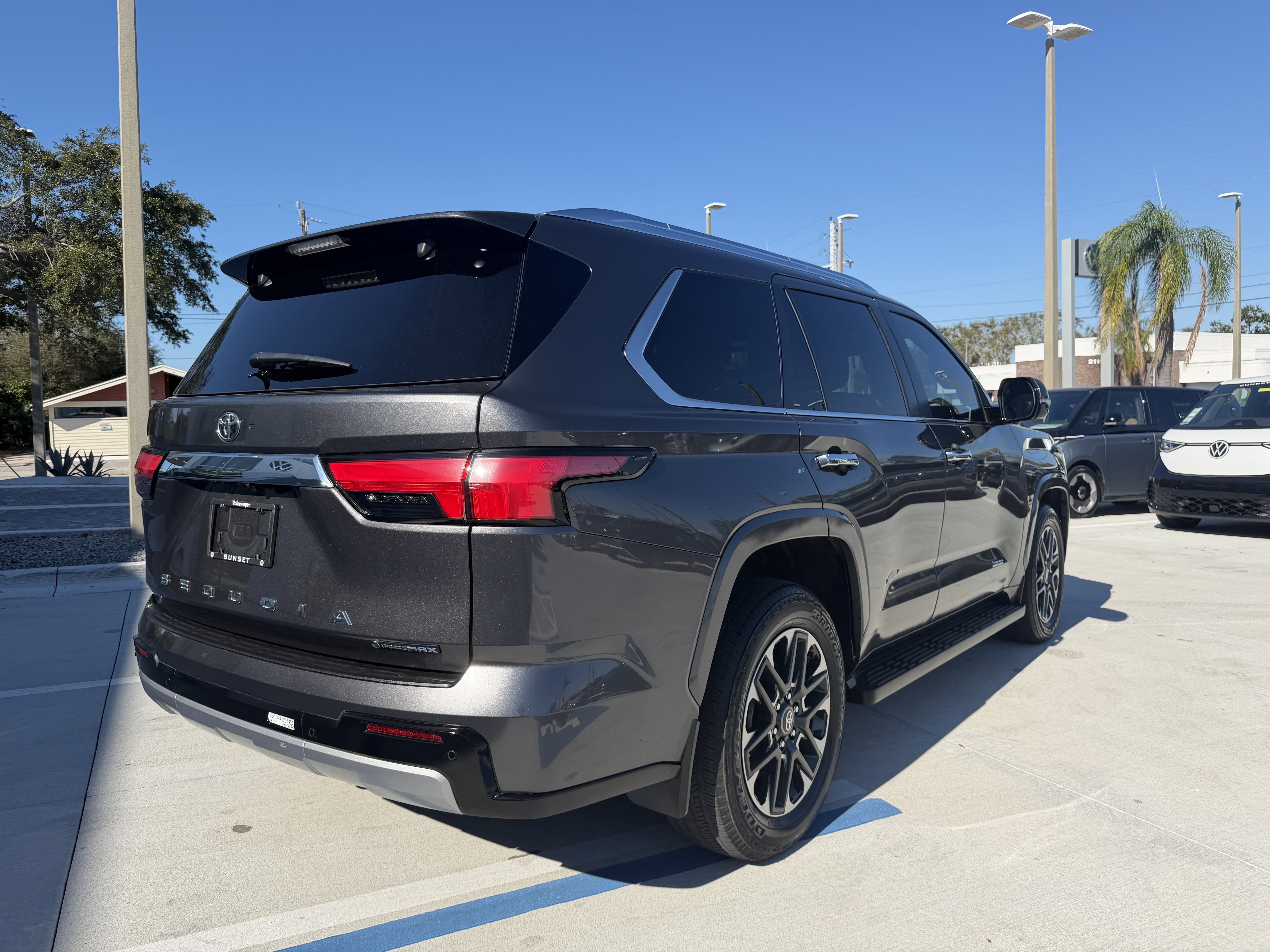 Used 2025 Toyota Sequoia Limited image 3