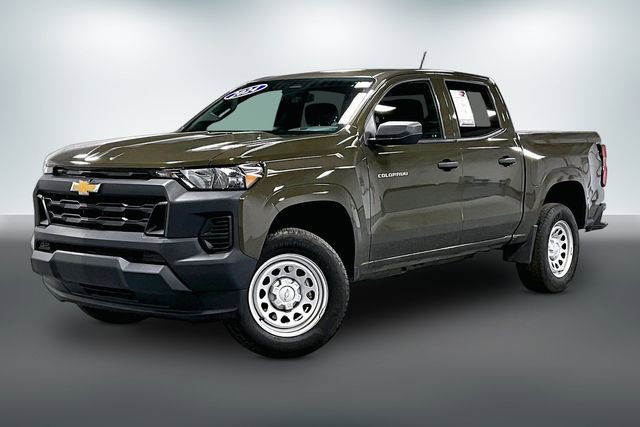 Used 2024 Chevrolet Colorado W/T image 3