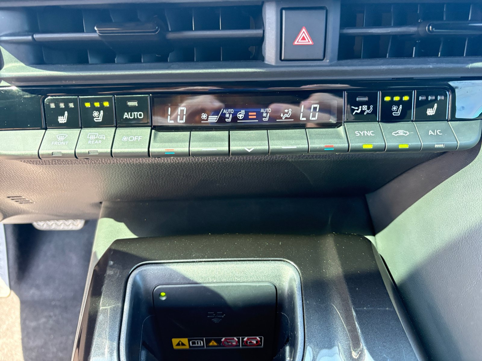 Used 2024 Toyota Crown Platinum AWD/4WD image 19