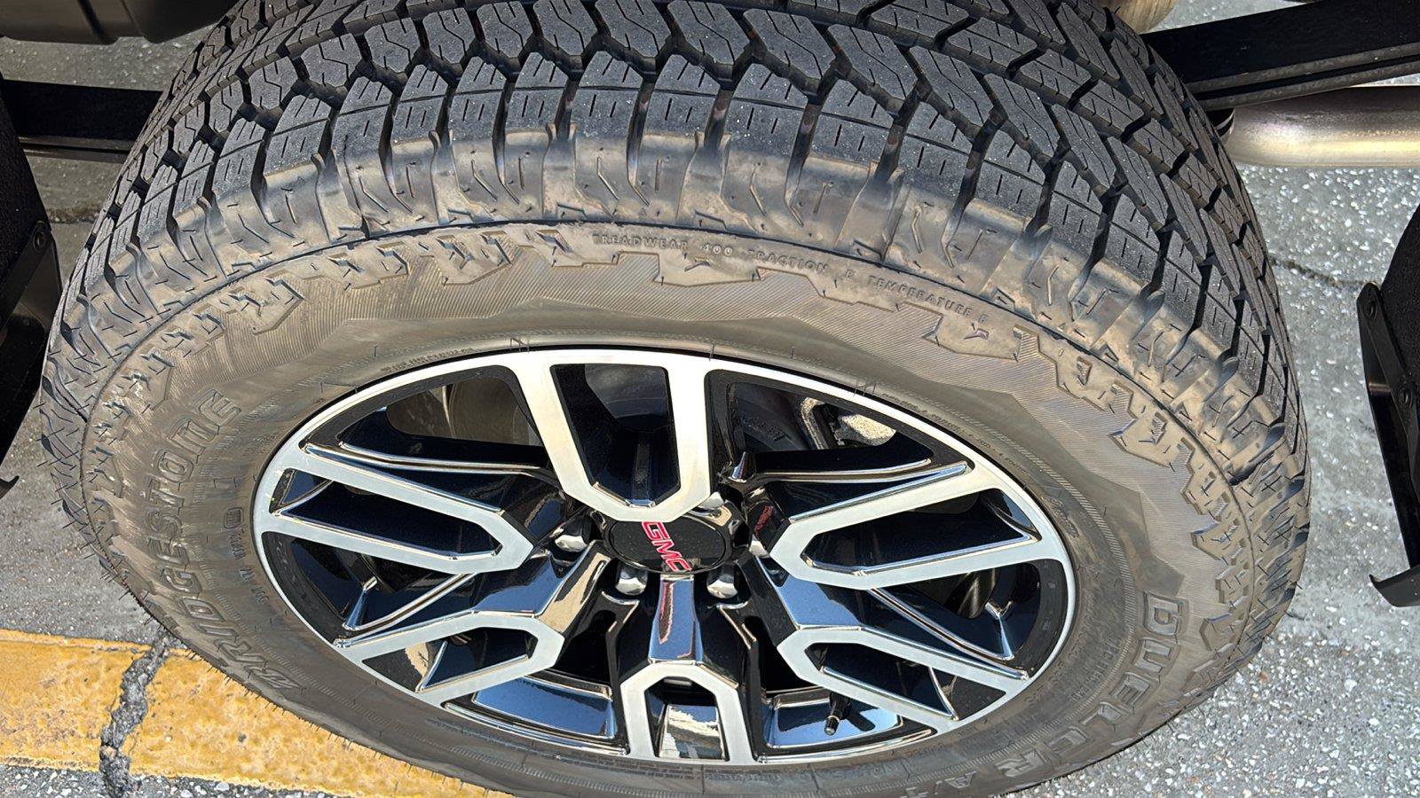 New 2026 GMC Sierra 1500 AT4 w/ AT4 Premium Package AWD/4WD image 13