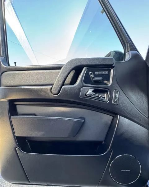 Used 2017 Mercedes-Benz G 550 image 18